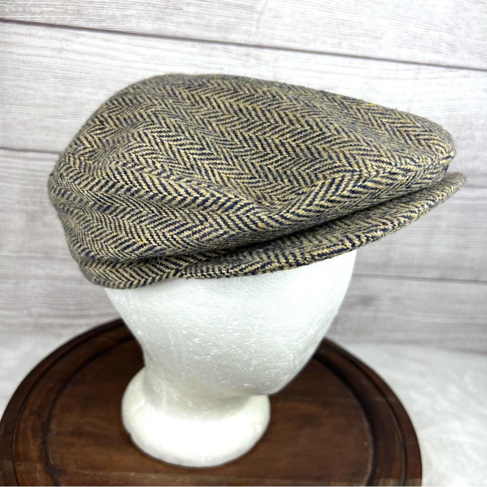 Trav'ler cap by Country Gentleman Tweed Scottish Wool Hand Woven Flat Cap 7 3/8